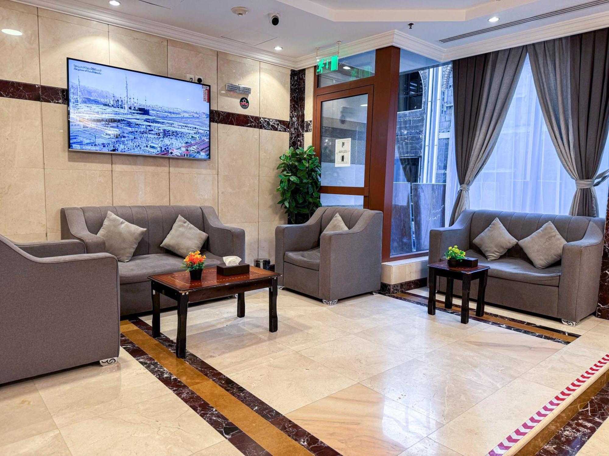 Rabwat Al Safwah Golden Hotel Medína Exteriér fotografie